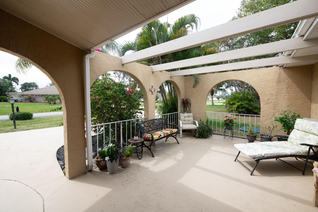 Photo of 1585 SE Chiffon Avenue, Port Saint Lucie, FL 34952 (MLS # R10969975)