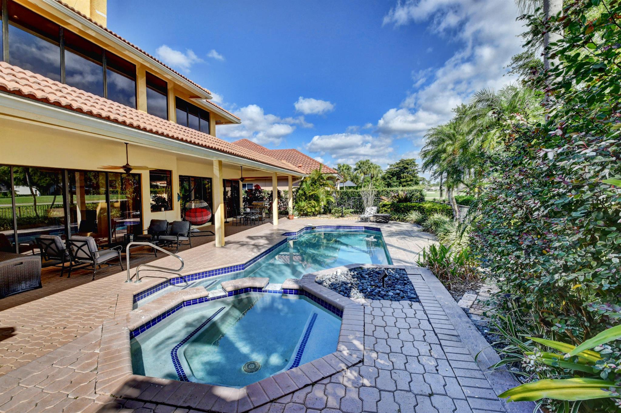 ST ANDREWS COUNTRY CLUB - Residential