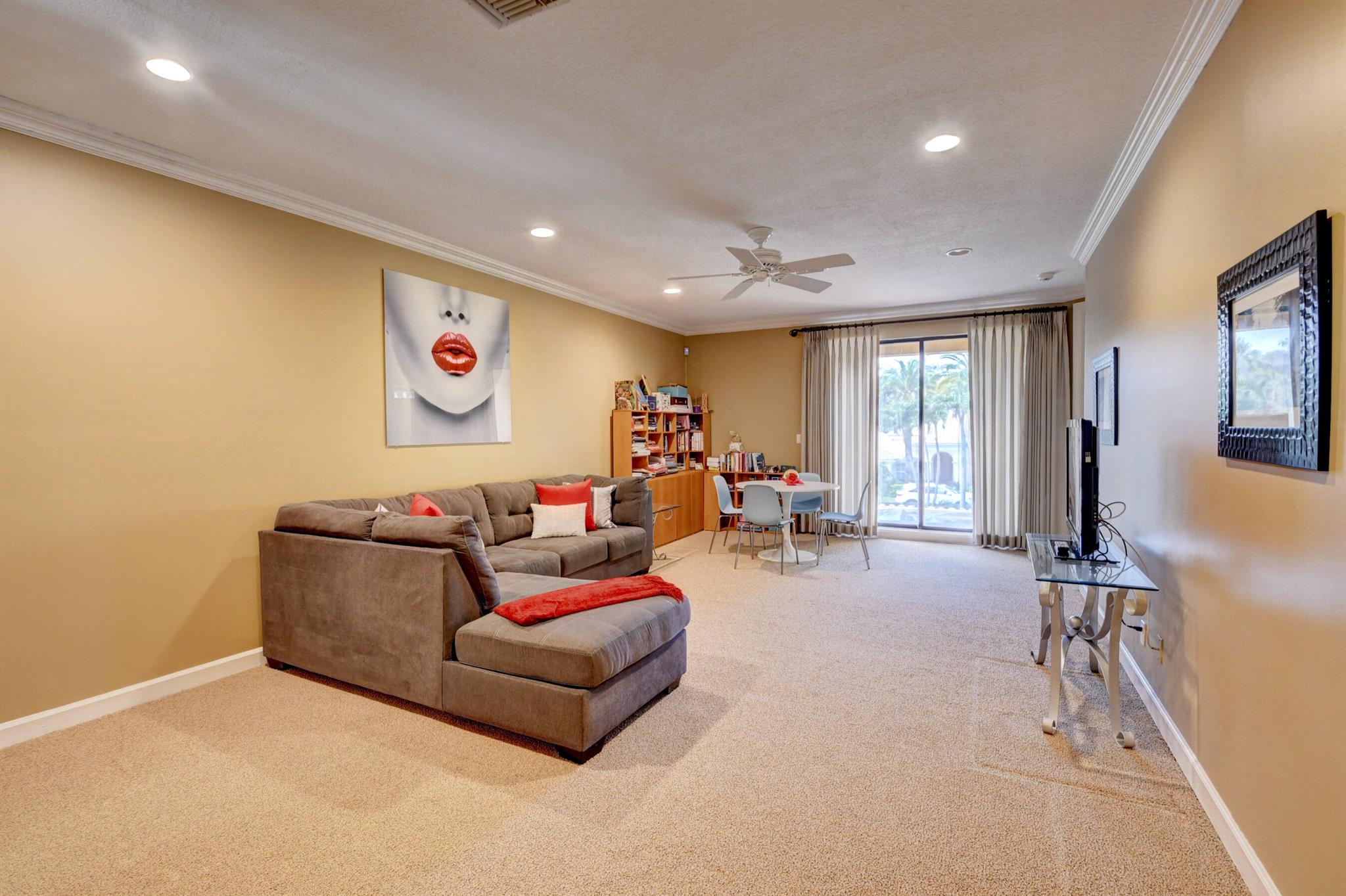 ST ANDREWS COUNTRY CLUB - Residential