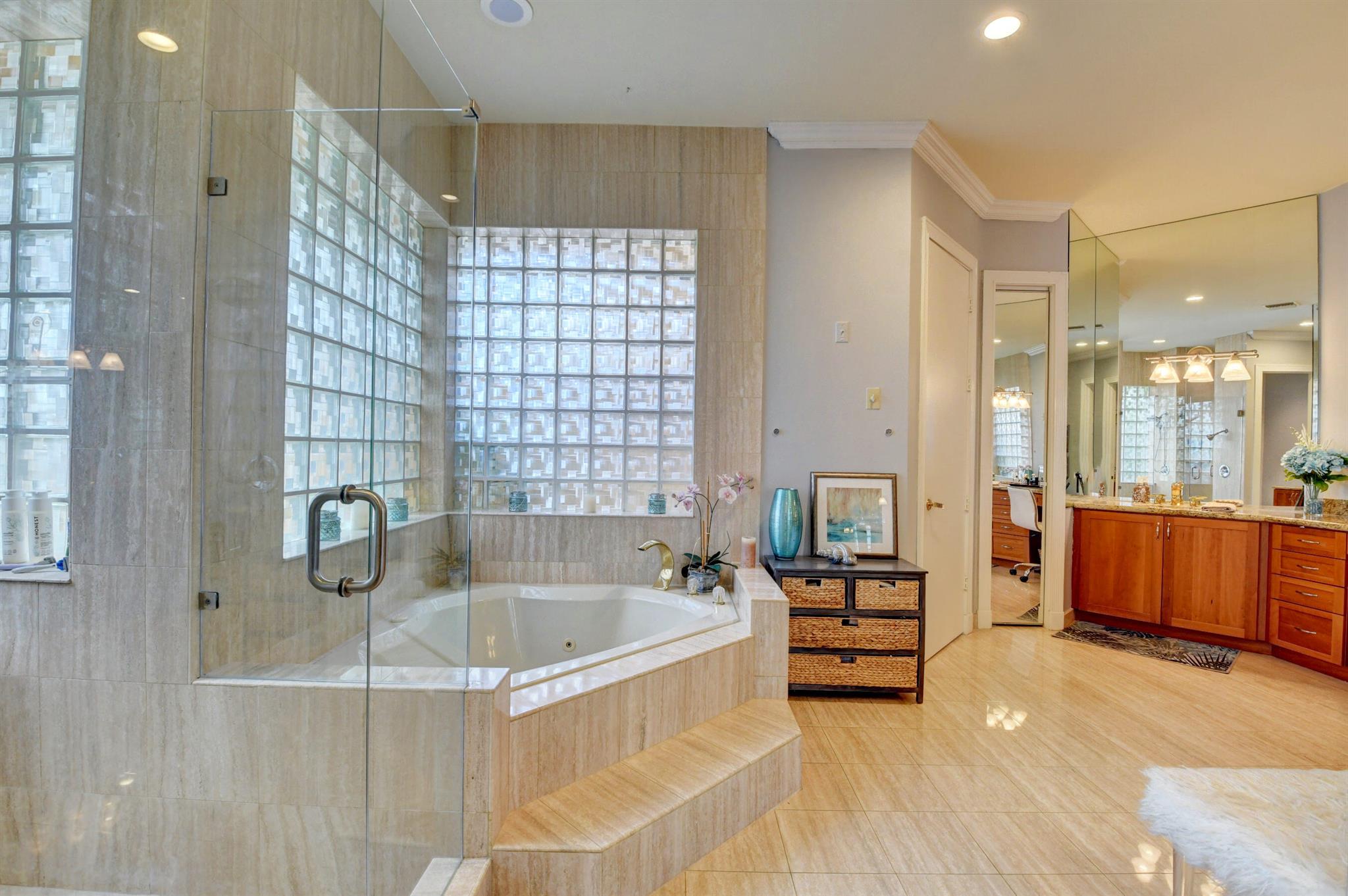 ST ANDREWS COUNTRY CLUB - Residential