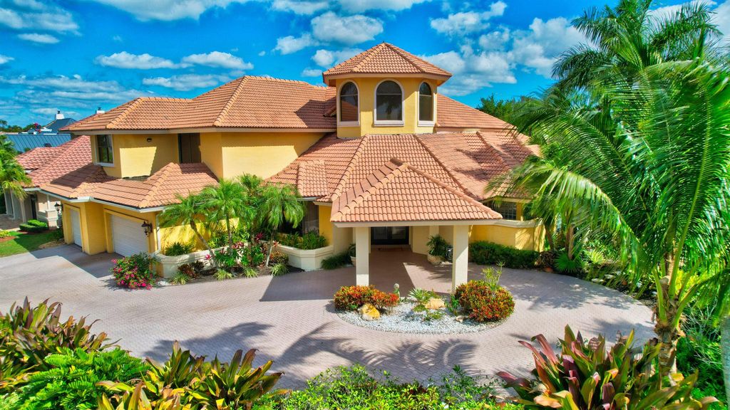 Photo of 17032 Northway Circle, Boca Raton, FL 33496 (MLS # R10871105)