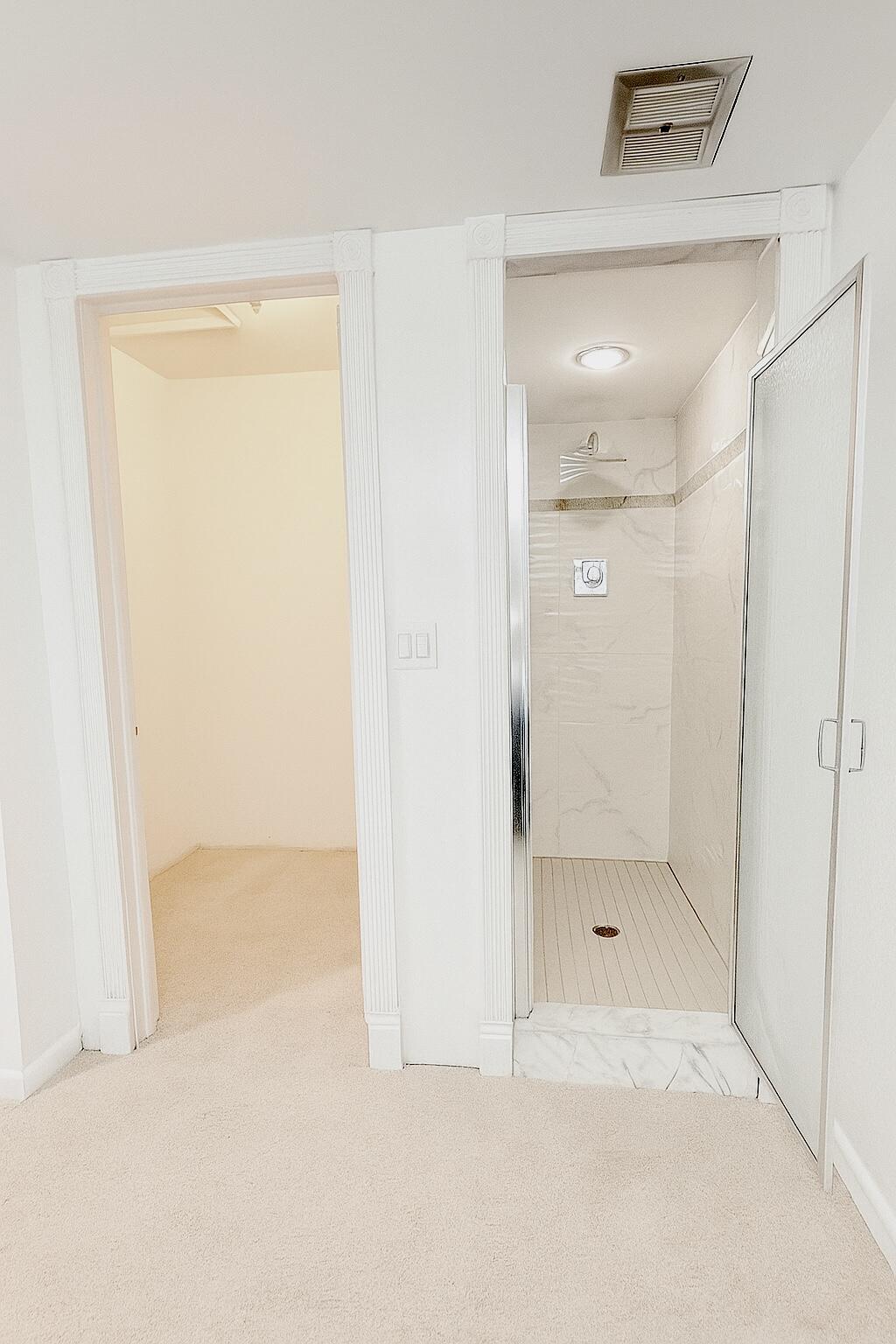 LANDS OF THE PRESIDENT CONDO 6 - Residential