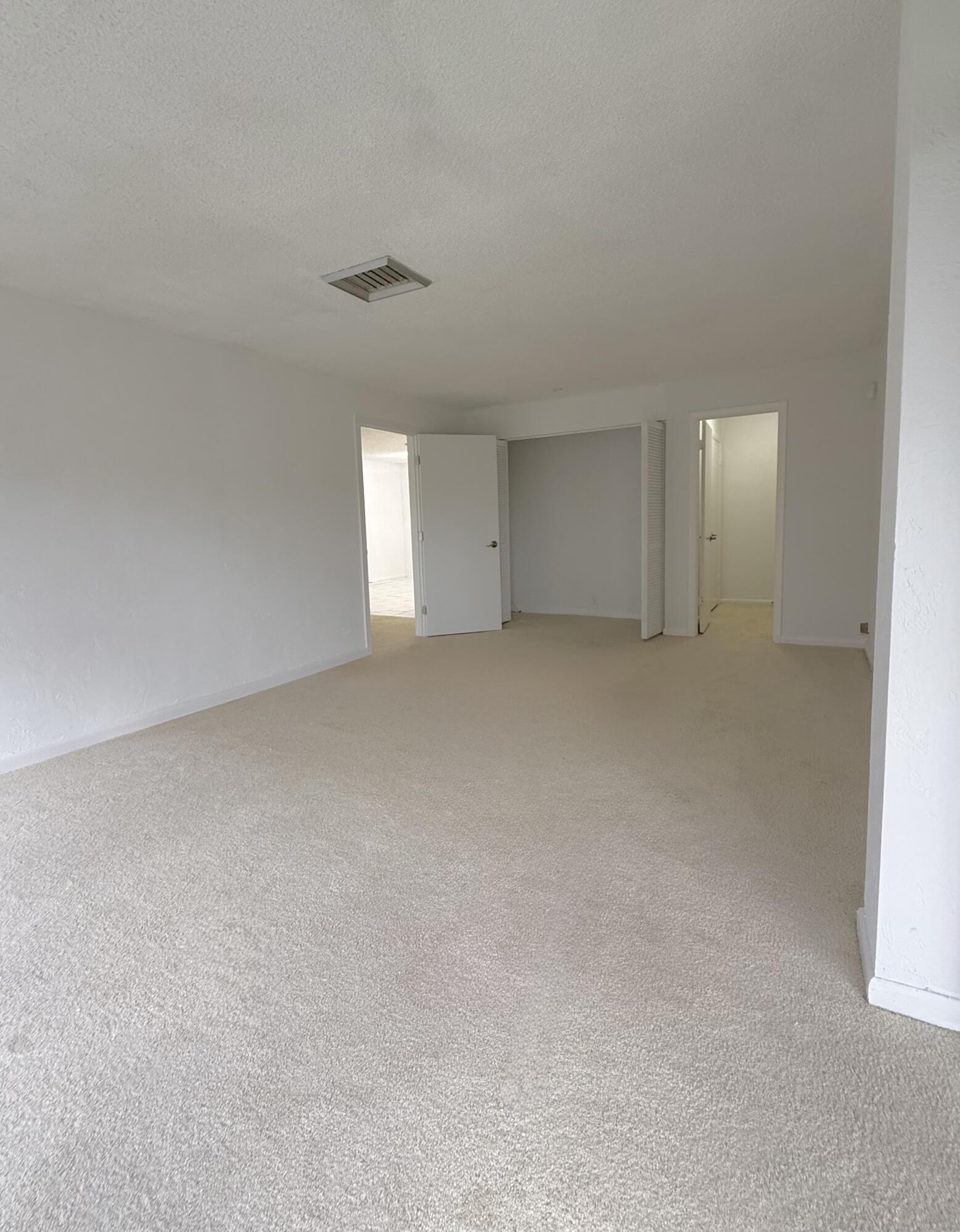 LANDS OF THE PRESIDENT CONDO 6 - Residential