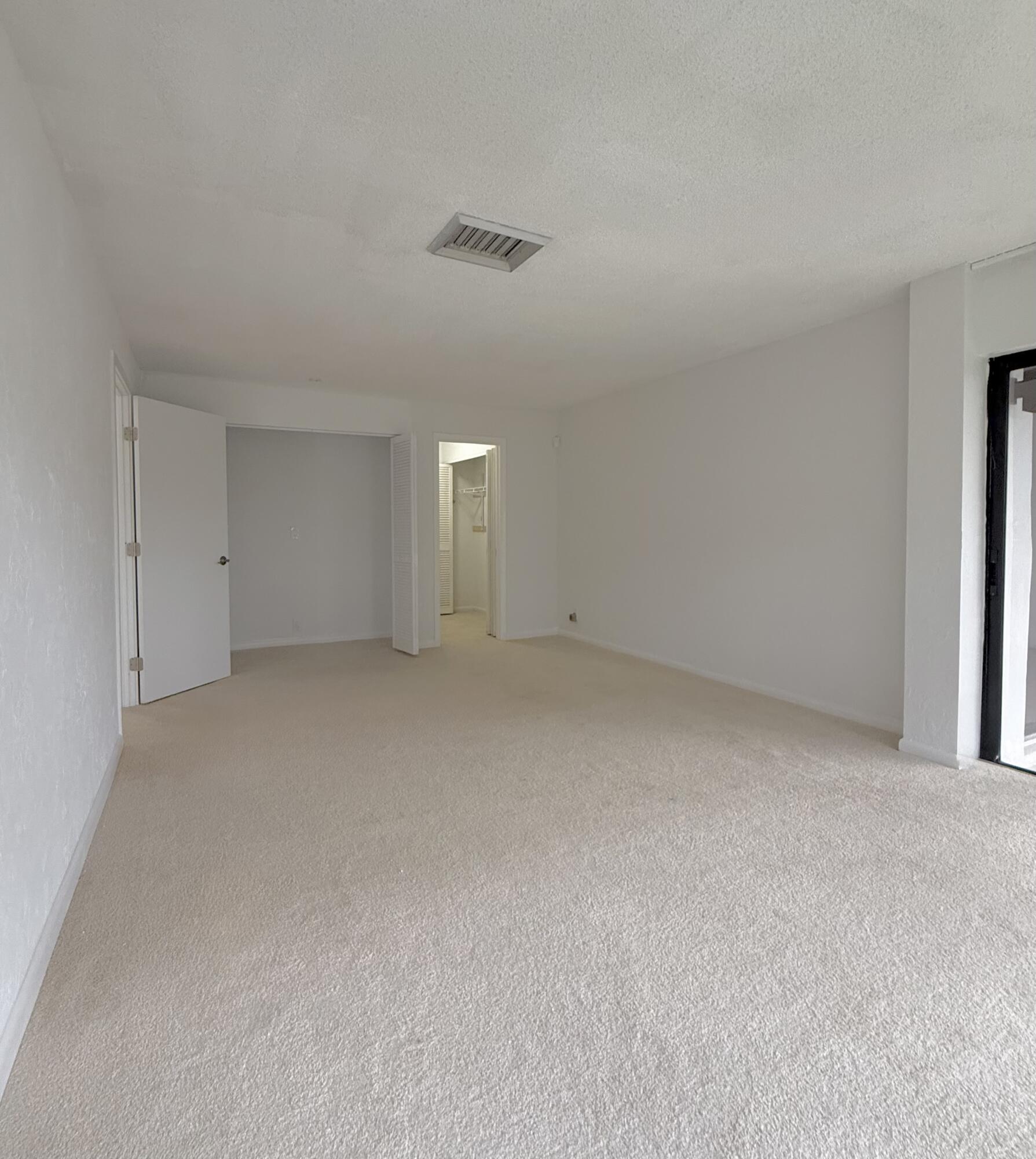 LANDS OF THE PRESIDENT CONDO 6 - Residential