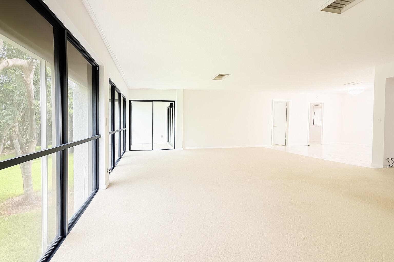 1739 Embassy Drive 202