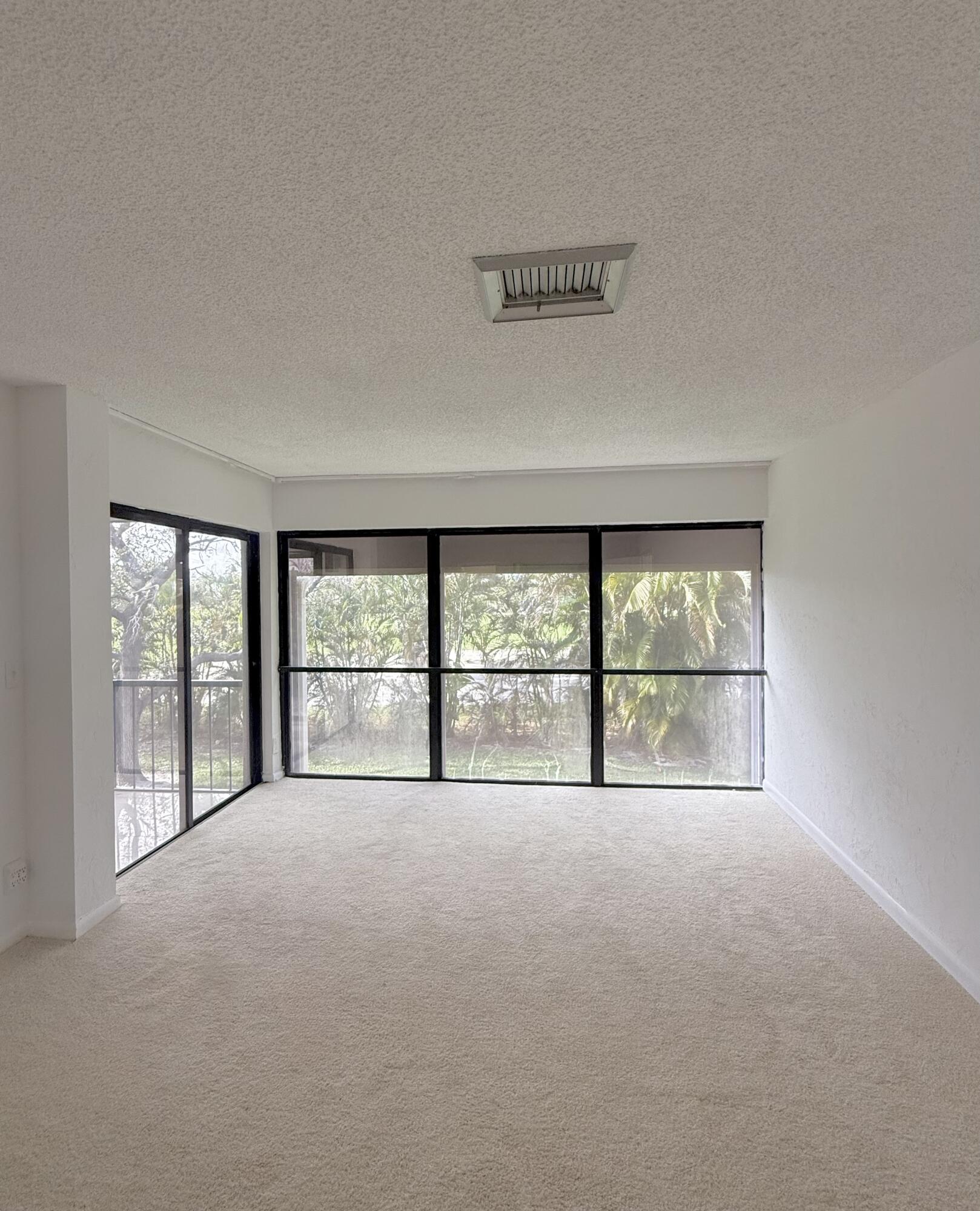 LANDS OF THE PRESIDENT CONDO 6 - Residential