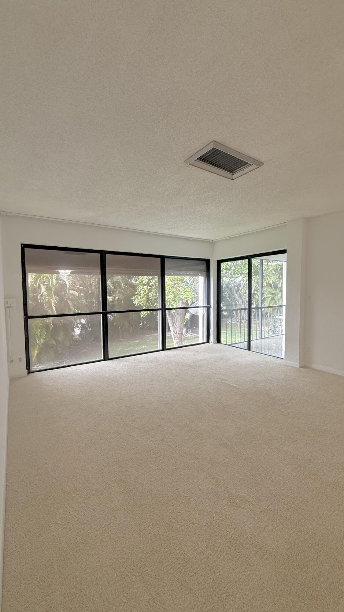 LANDS OF THE PRESIDENT CONDO 6 - Residential