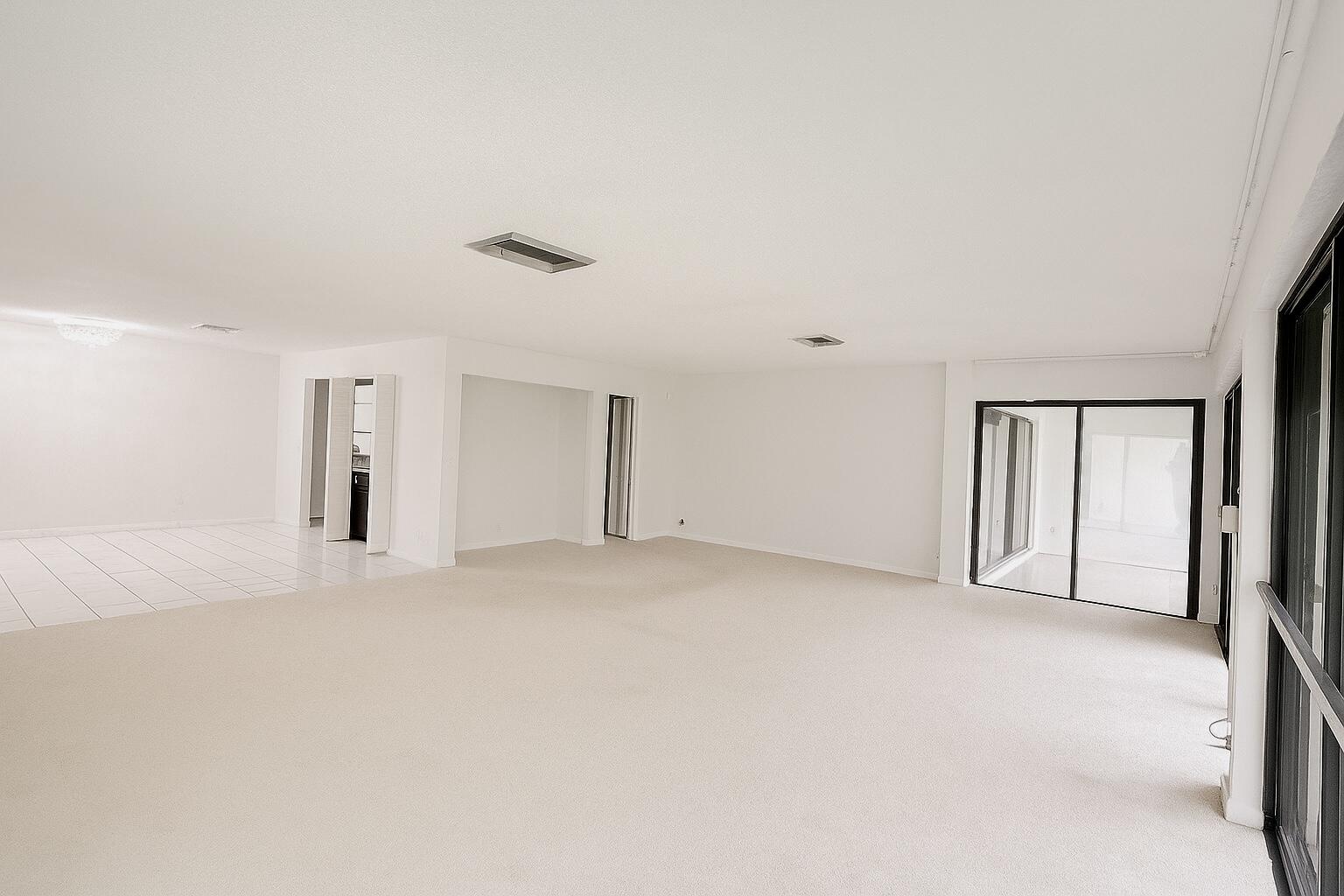 LANDS OF THE PRESIDENT CONDO 6 - Residential