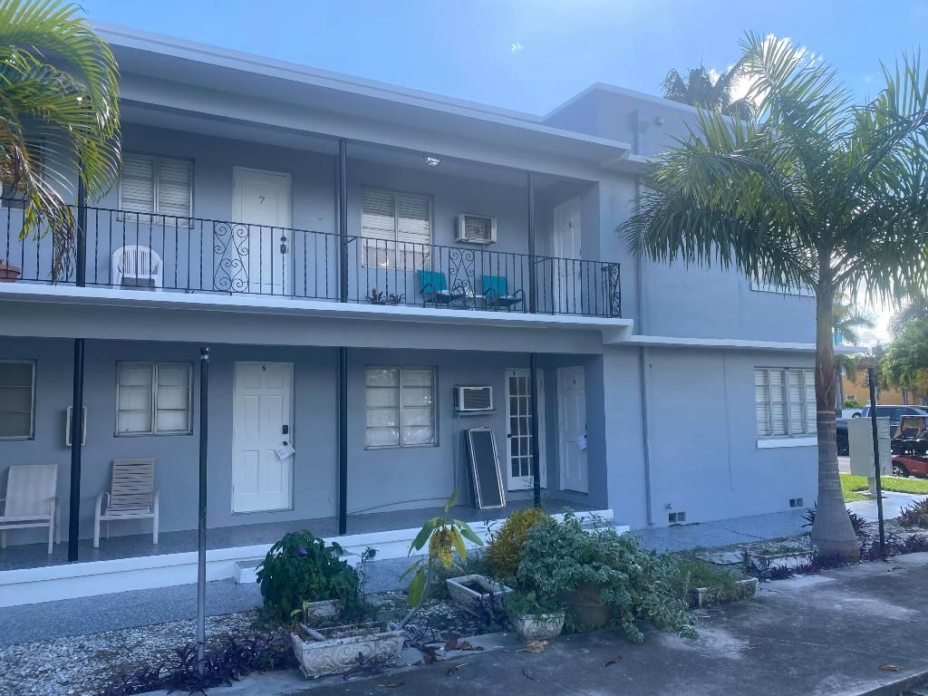 Photo of 112 Lake Avenue #5, Lake Worth Beach, FL 33460 (MLS # R11135615)