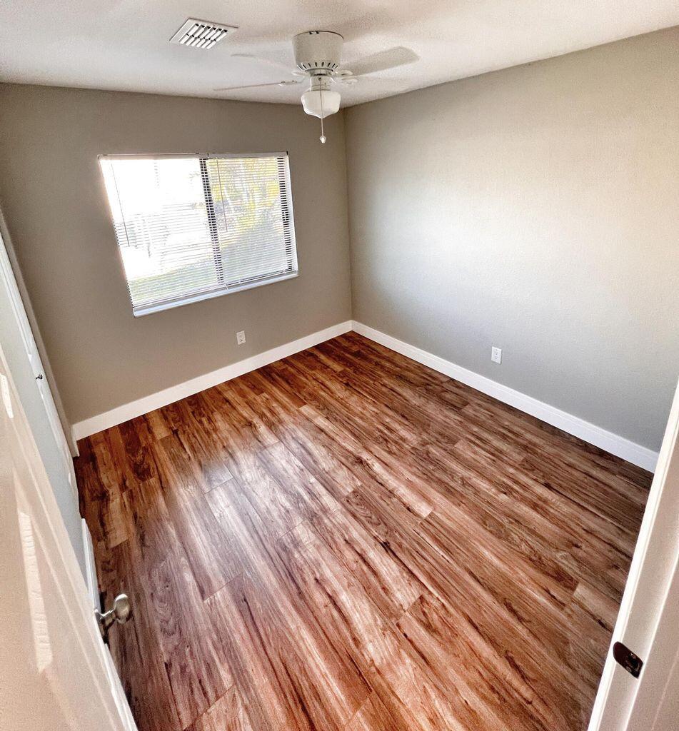 PORT ST LUCIE SECTION 25 - Residential Lease