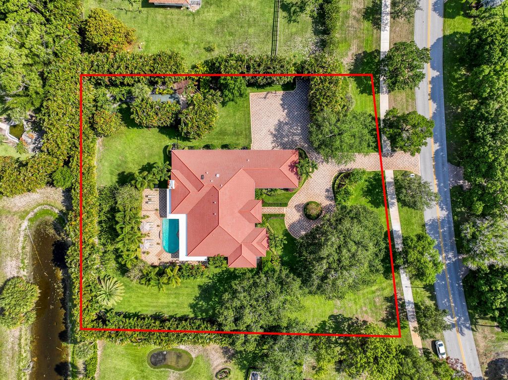 Photo of 7656 Steeplechase Drive, Palm Beach Gardens, FL 33418 (MLS # R11096478)