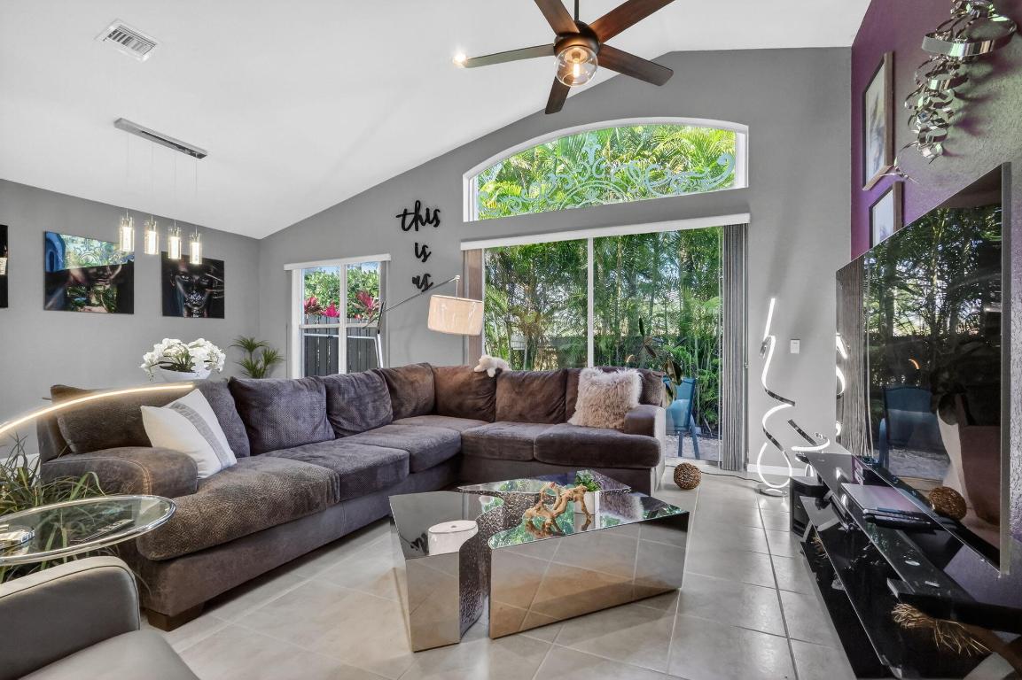 CLUB AT INDIAN LAKES - Residential