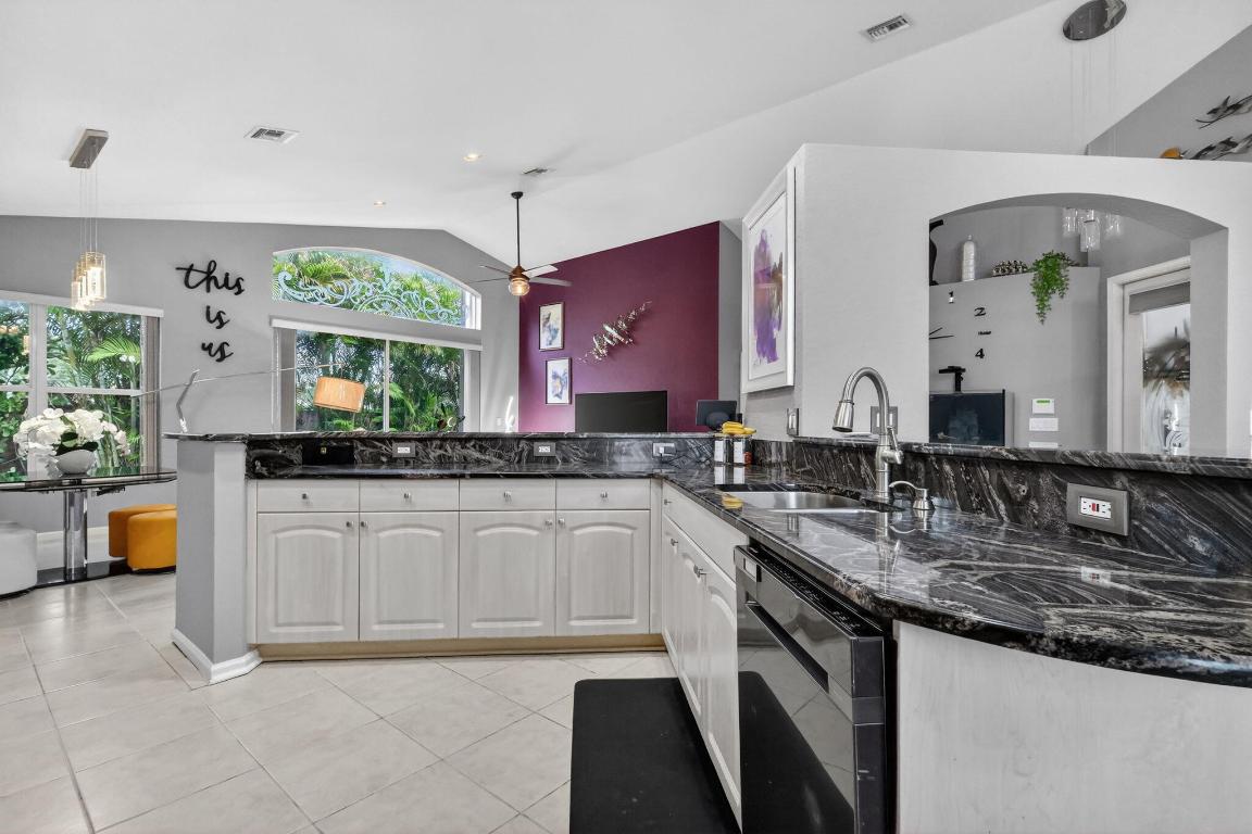 CLUB AT INDIAN LAKES - Residential