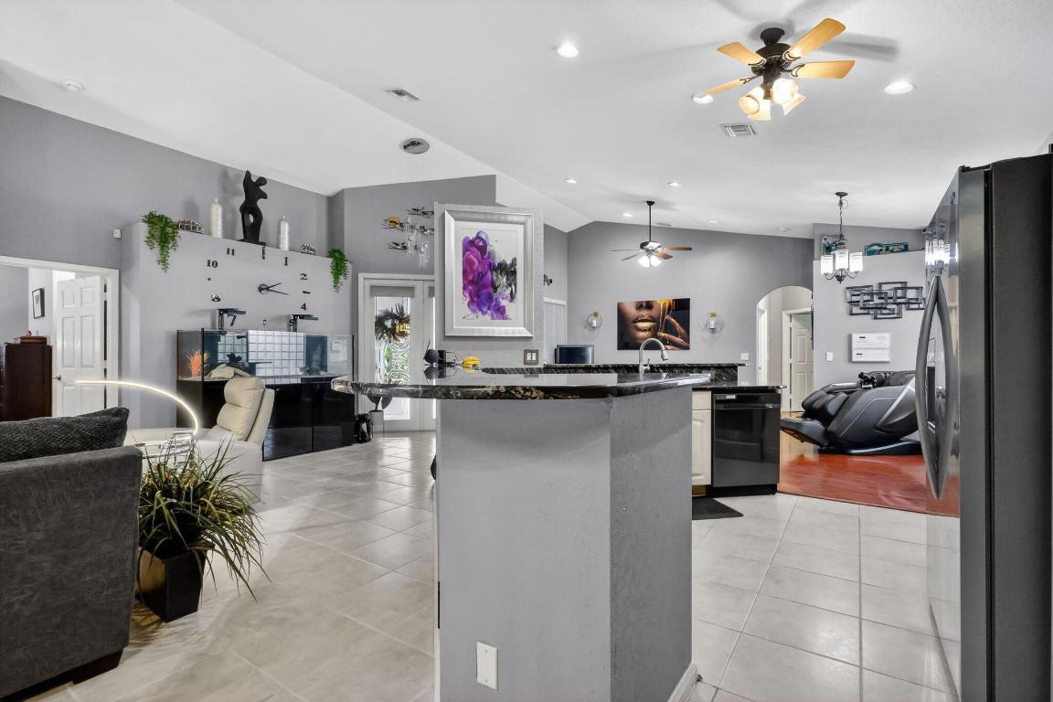 CLUB AT INDIAN LAKES - Residential