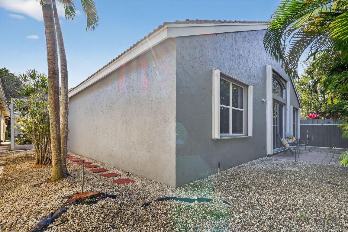 CLUB AT INDIAN LAKES - Residential