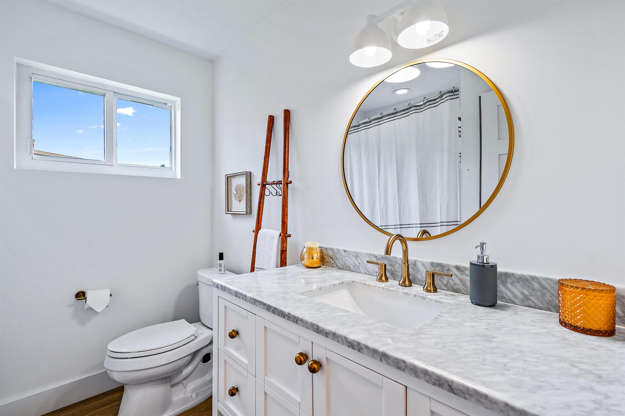 RIDGEWOOD HOMES SEC 3 - Residential Lease