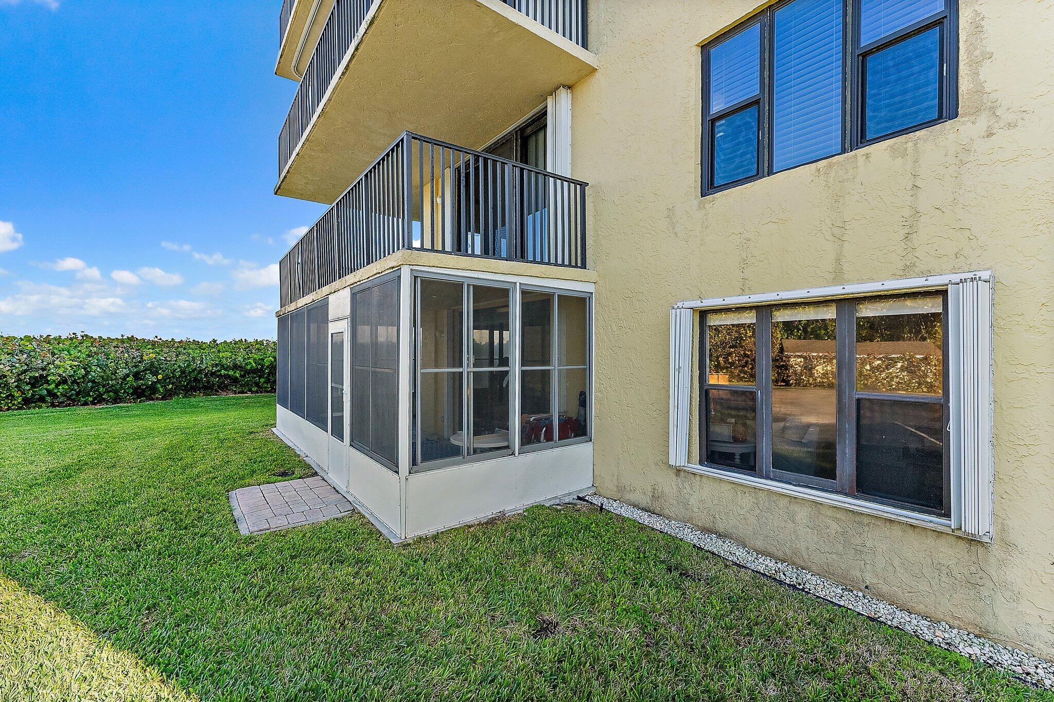 7370 S Ocean Drive 111