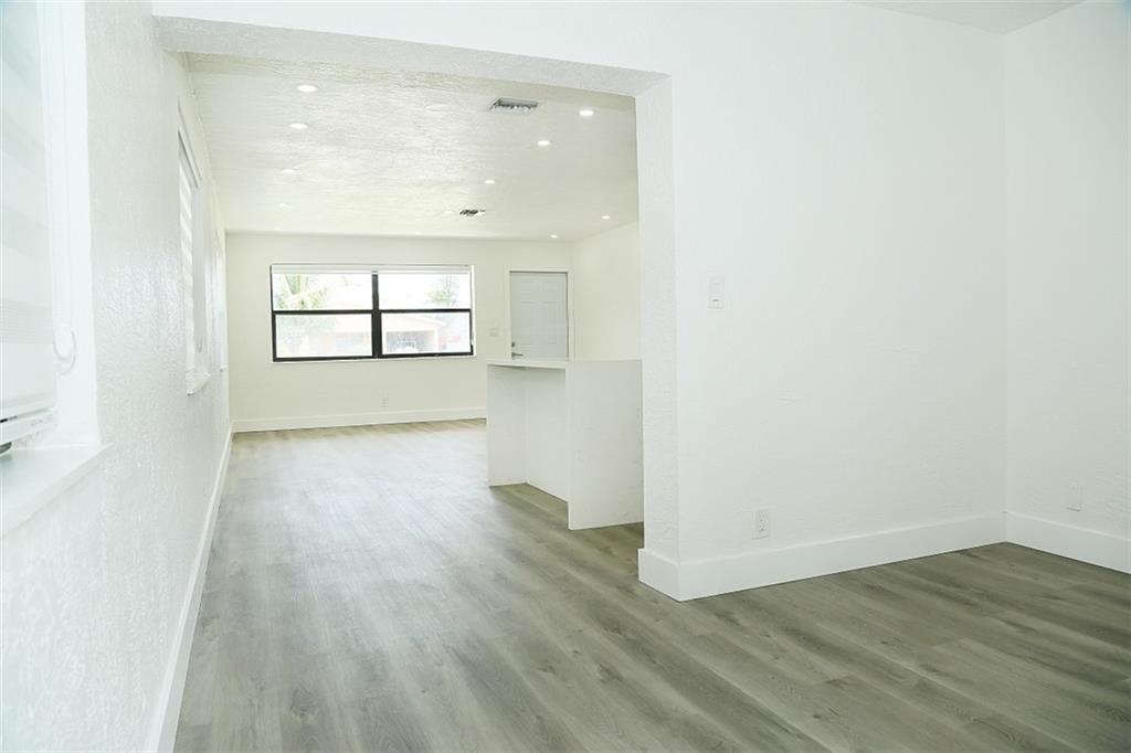 RIVER BEND - Residential