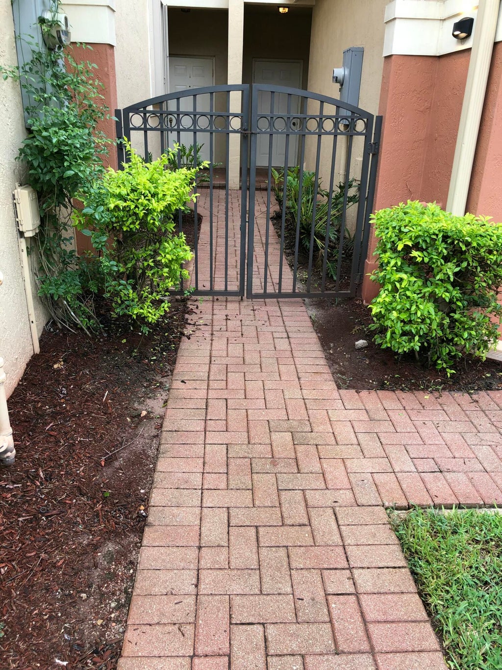 Photo of 4310 Vineyard Circle #4310, Weston, FL 33332 (MLS # B26040897)