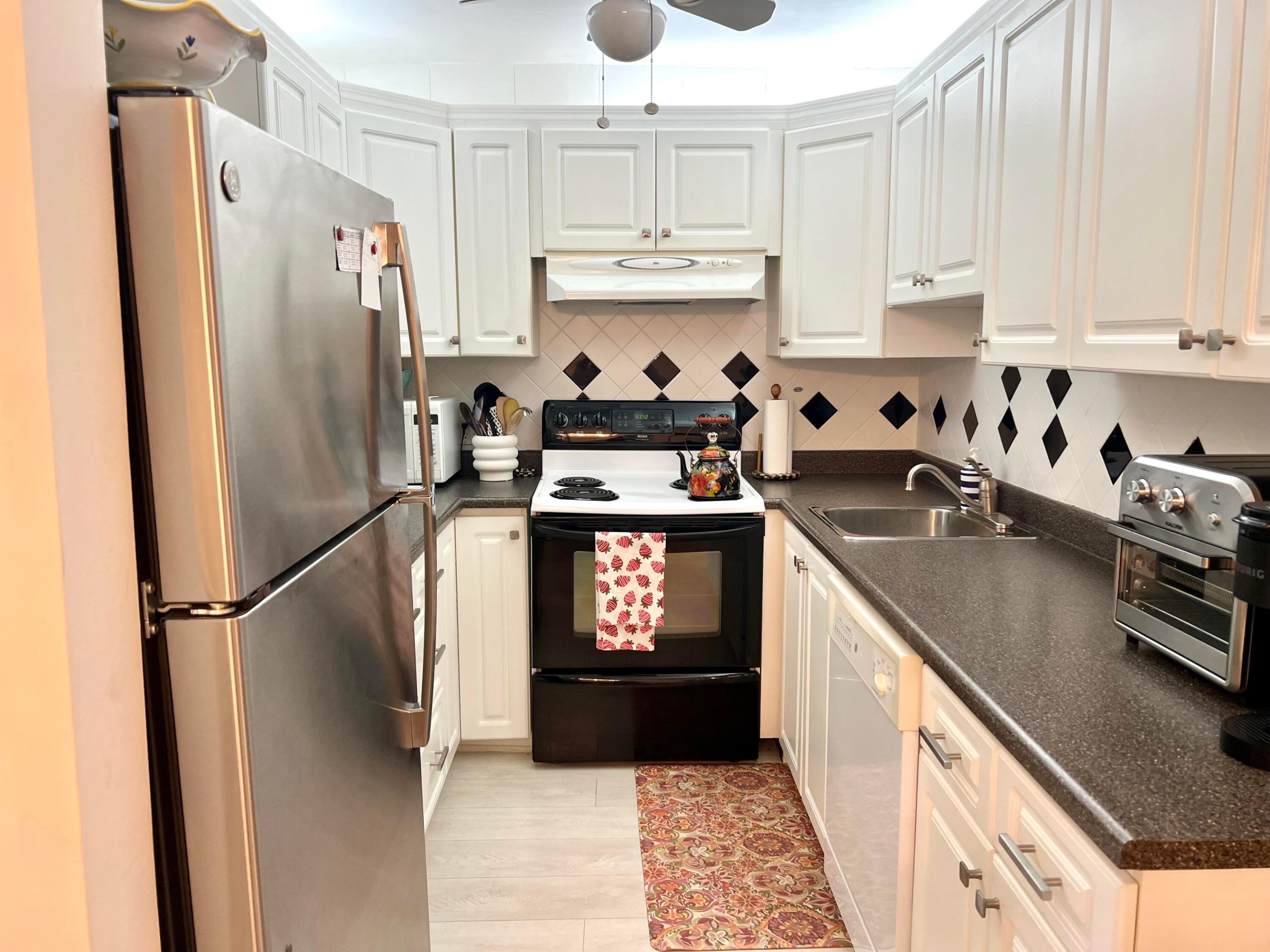 DURHAM W CONDO - Residential