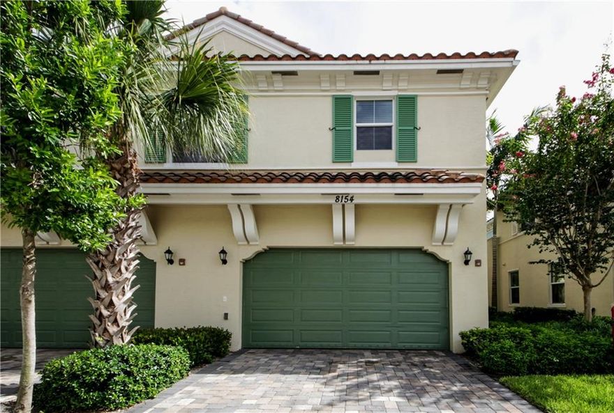 TOWNHOUSE 2BEDROOMS 2BATHROOMS PLUS LOFT ,GRANITE TOPS, UPGRADEDCABINETS STAINLESS STEEL APPLIANCES, HURRICANE IMPACT WINDOW AND DOORS MASTER SUITE, CROWN MOLDING,RICH WOOD FLOORS, LARGE WALK-IN CLOSETS, LAUNDRY ROOM, 2ND FLR DEN/3RD POSSIBLE BEDROOM AMENITIES:CLUBHOUSE, GYM, POOL, CABANA AREA, BASKETBALL AND TENNIS COURTS. PLEASE NOTE THE ENTRANCE TO THIS IS OFFUNIVERSITY.