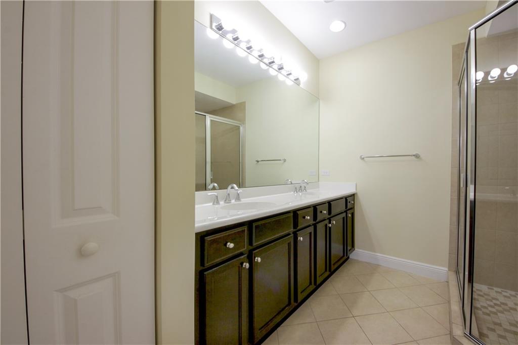 CASCADA ISLE - Residential