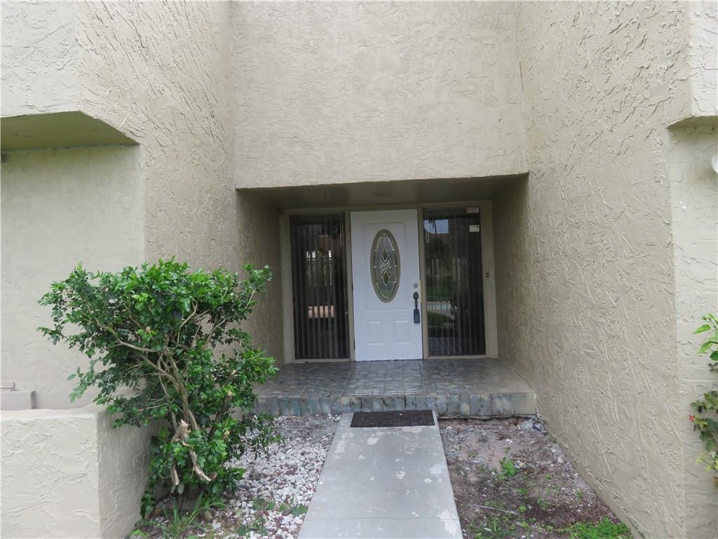 Boulevard Woods South 101 - Residential