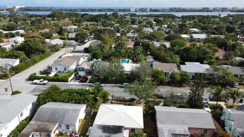 A home in Lake Worth Beach