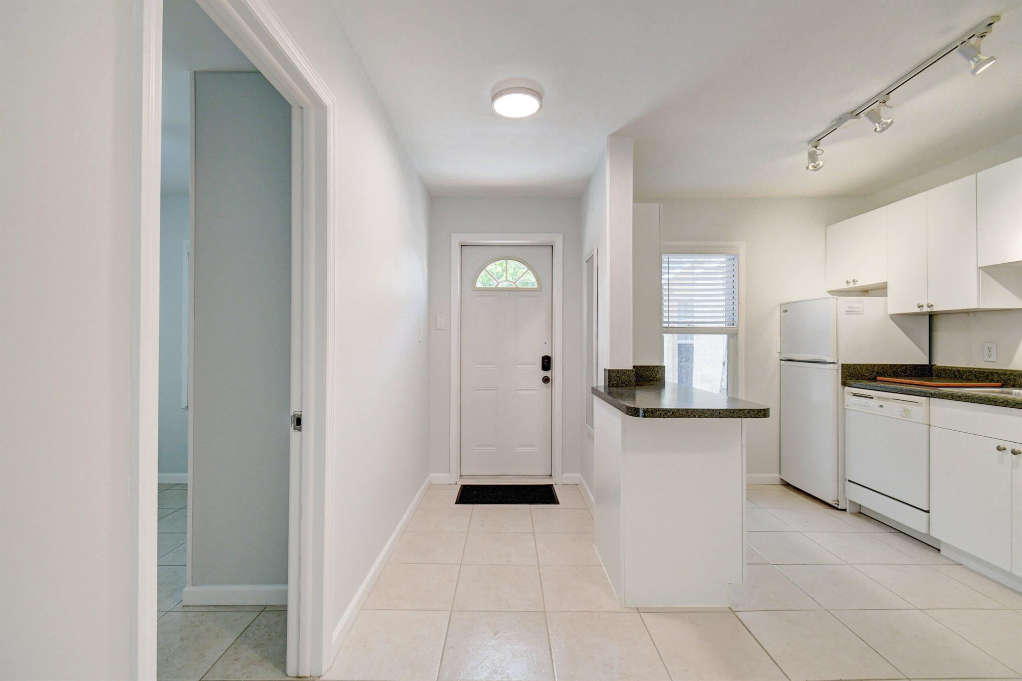 4 Gibbs Road 1