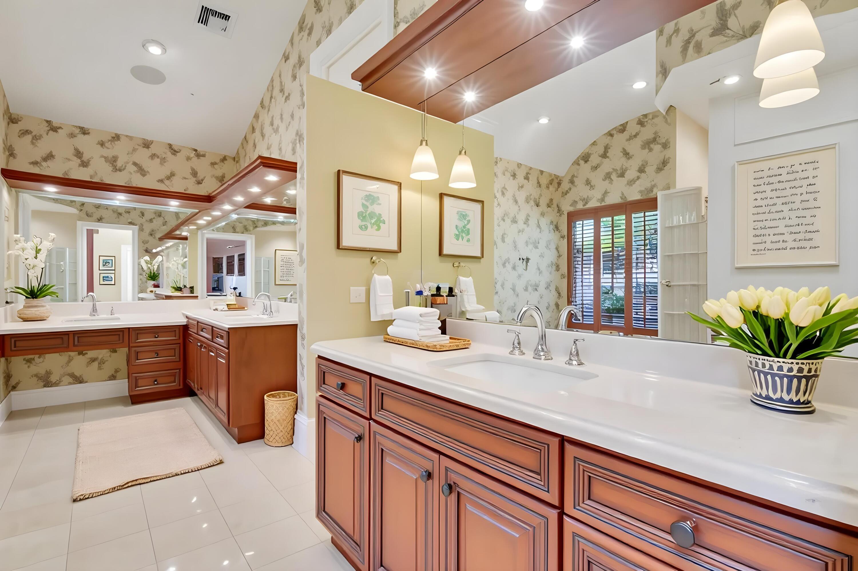 ADMIRALS COVE PAR C - Residential