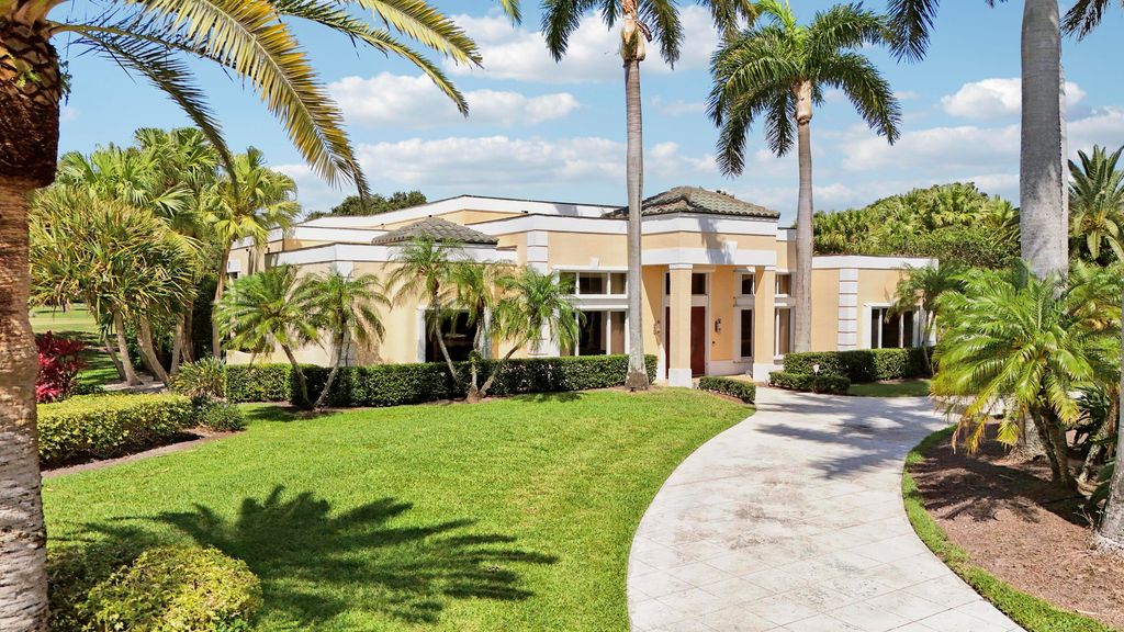 Photo of 171 Spyglass Lane, Jupiter, FL 33477 (MLS # B26030802)
