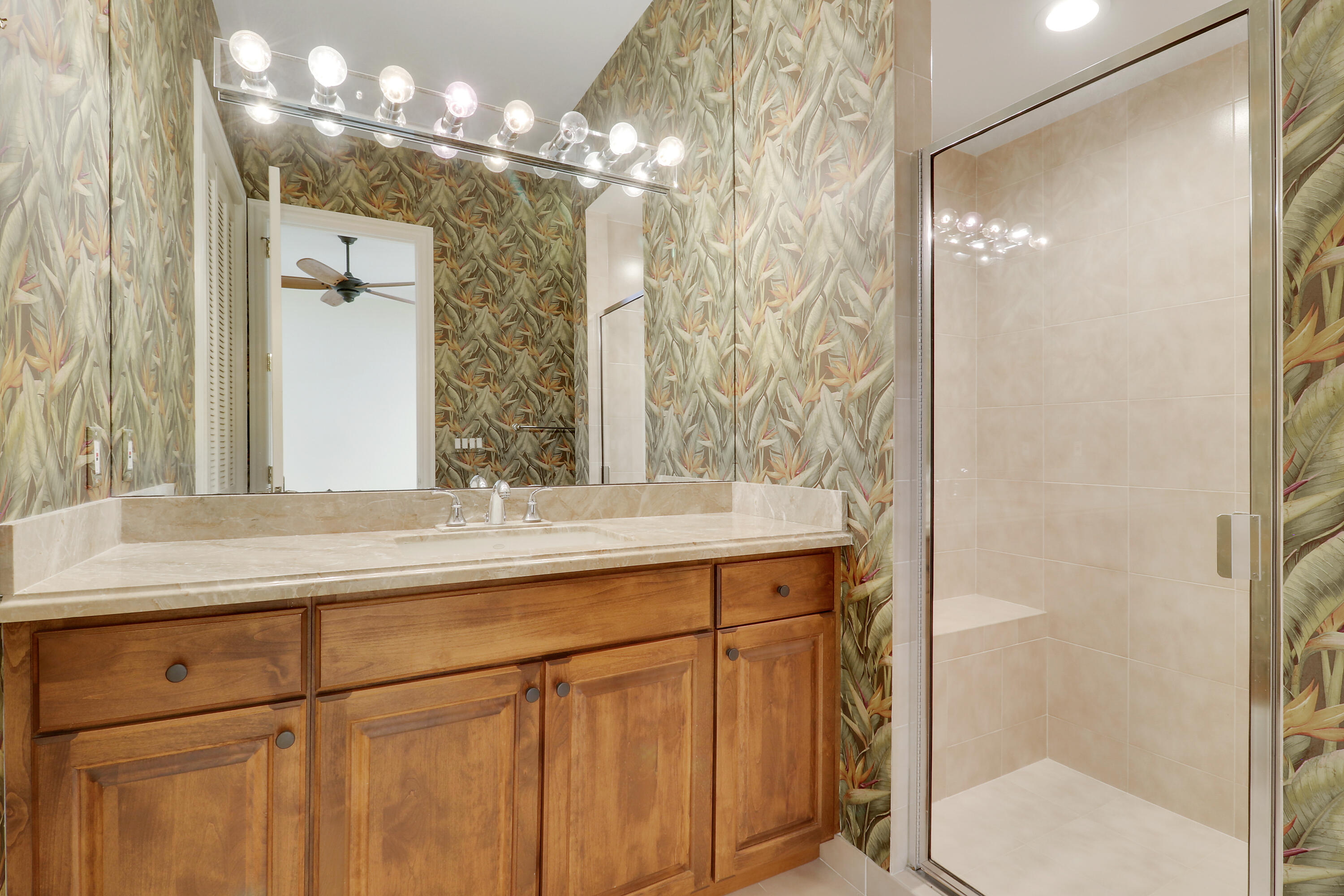 ADMIRALS COVE PAR C - Residential