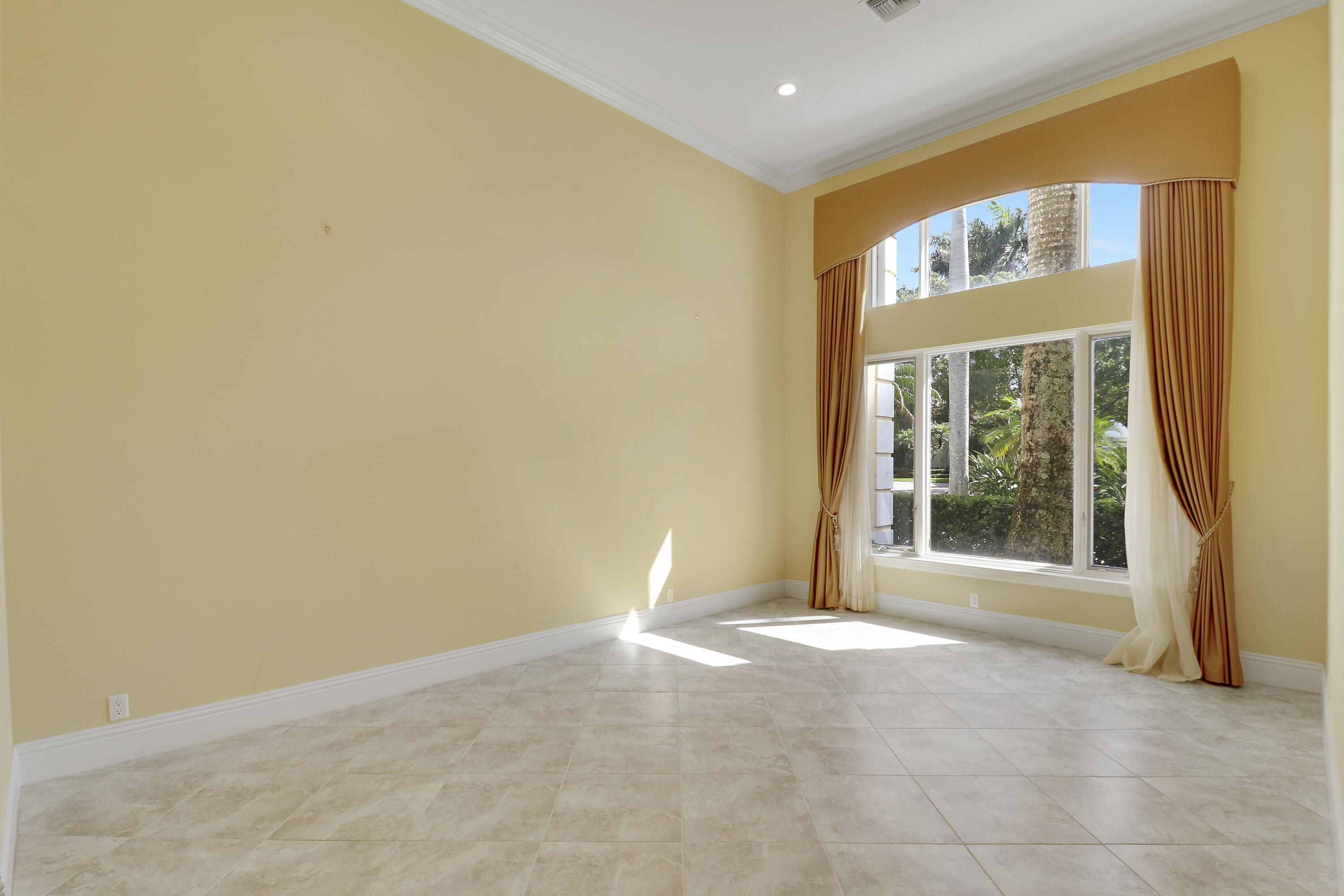 ADMIRALS COVE PAR C - Residential