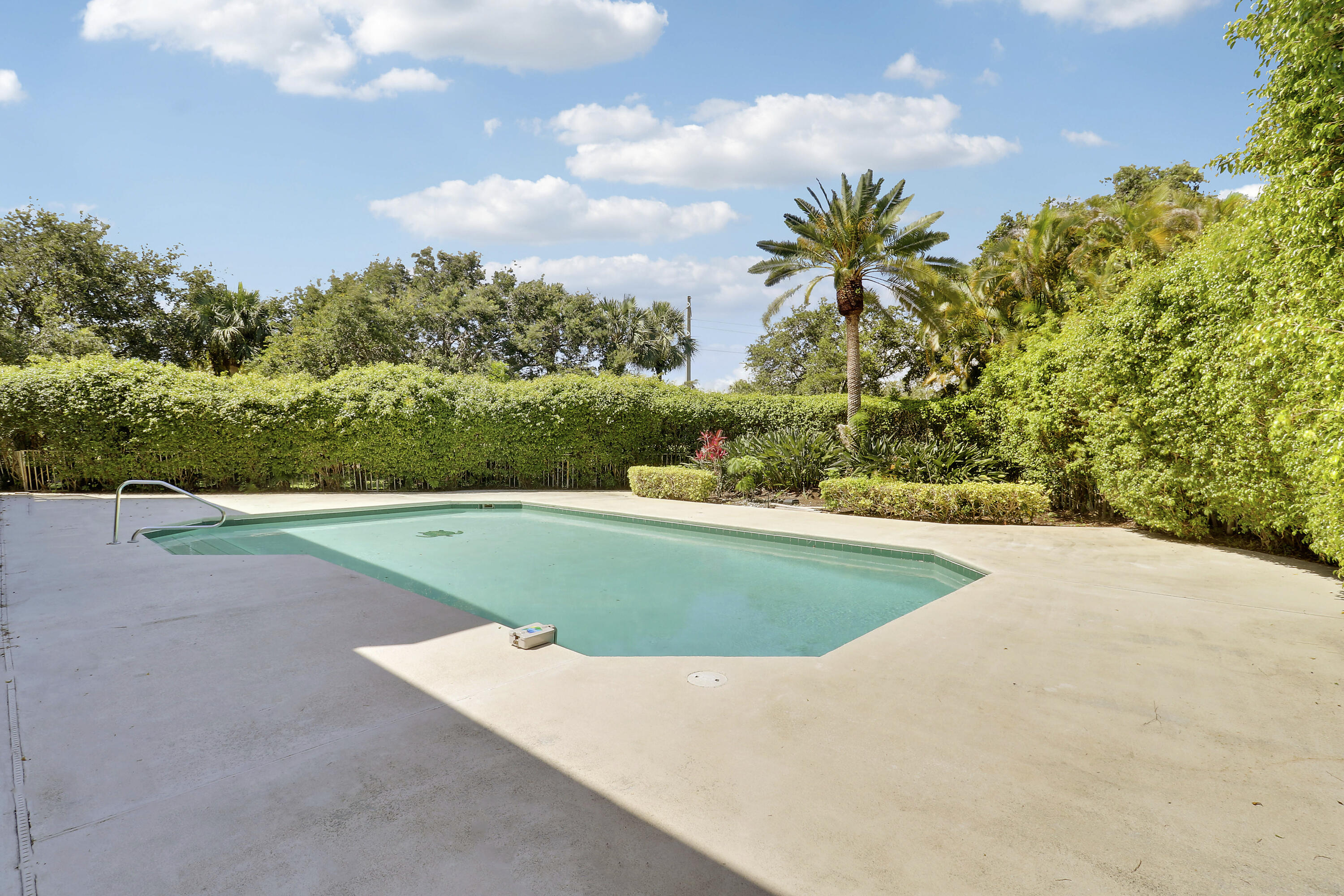 ADMIRALS COVE PAR C - Residential