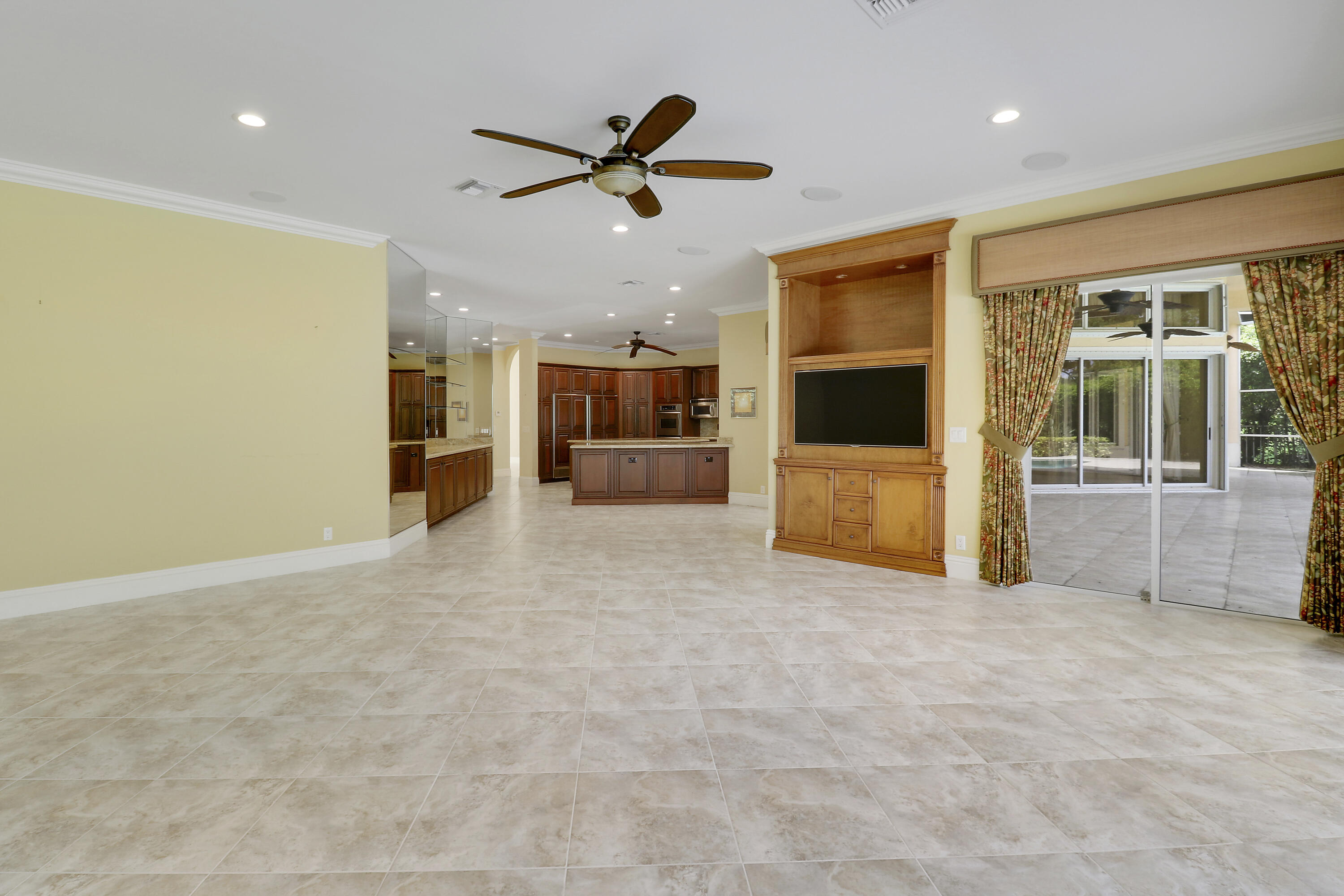 ADMIRALS COVE PAR C - Residential