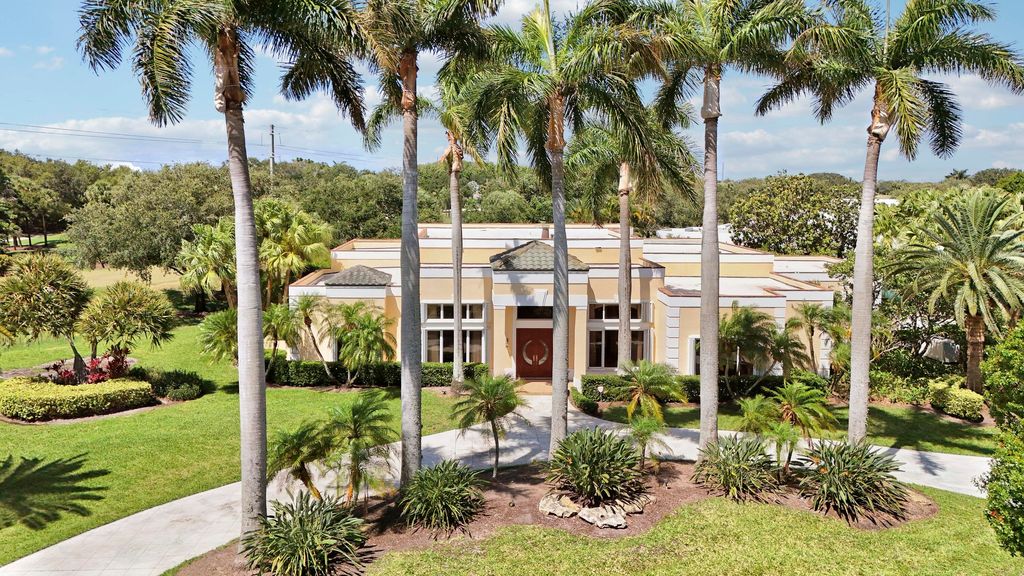 Photo of 171 Spyglass Lane, Jupiter, FL 33477 (MLS # B26030802)