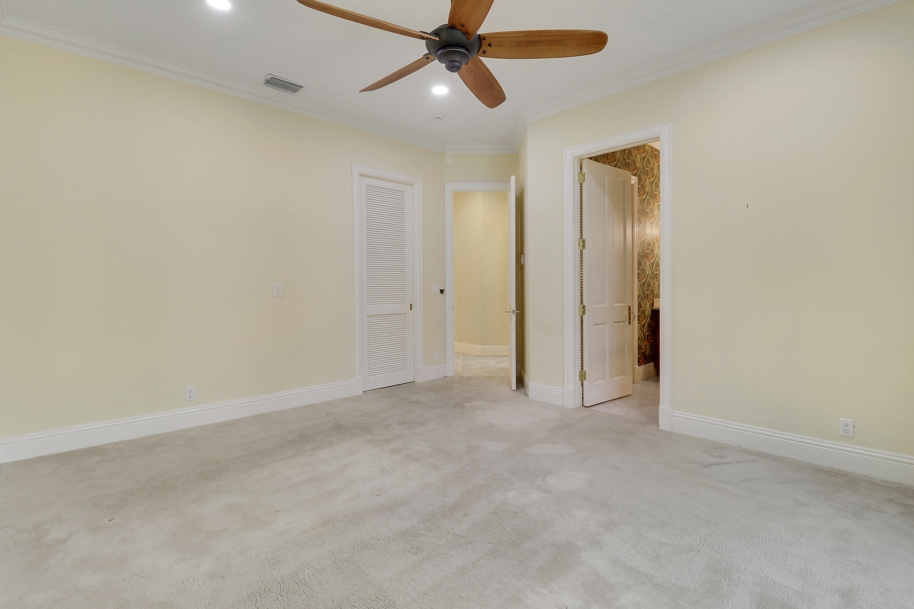 ADMIRALS COVE PAR C - Residential