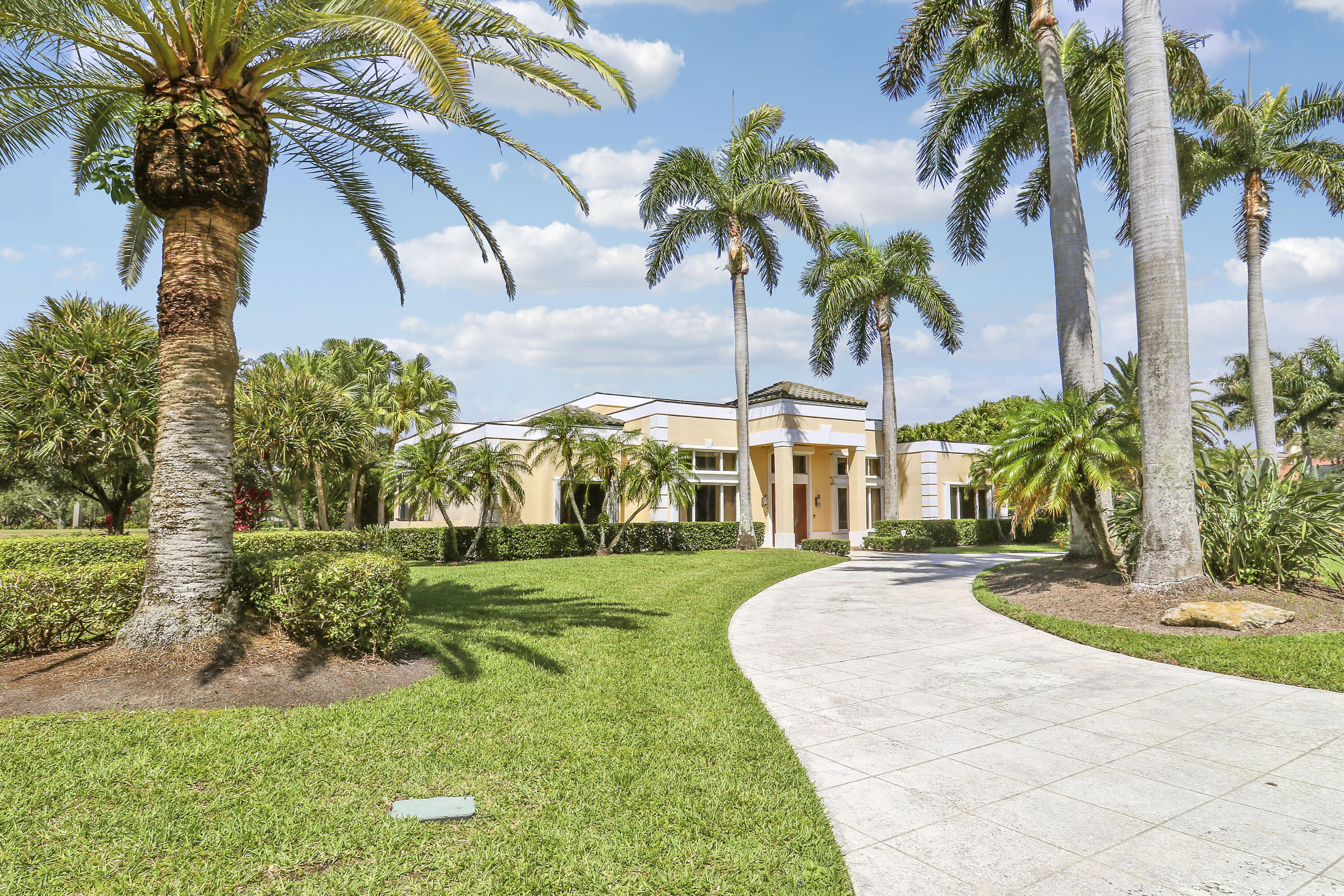 ADMIRALS COVE PAR C - Residential