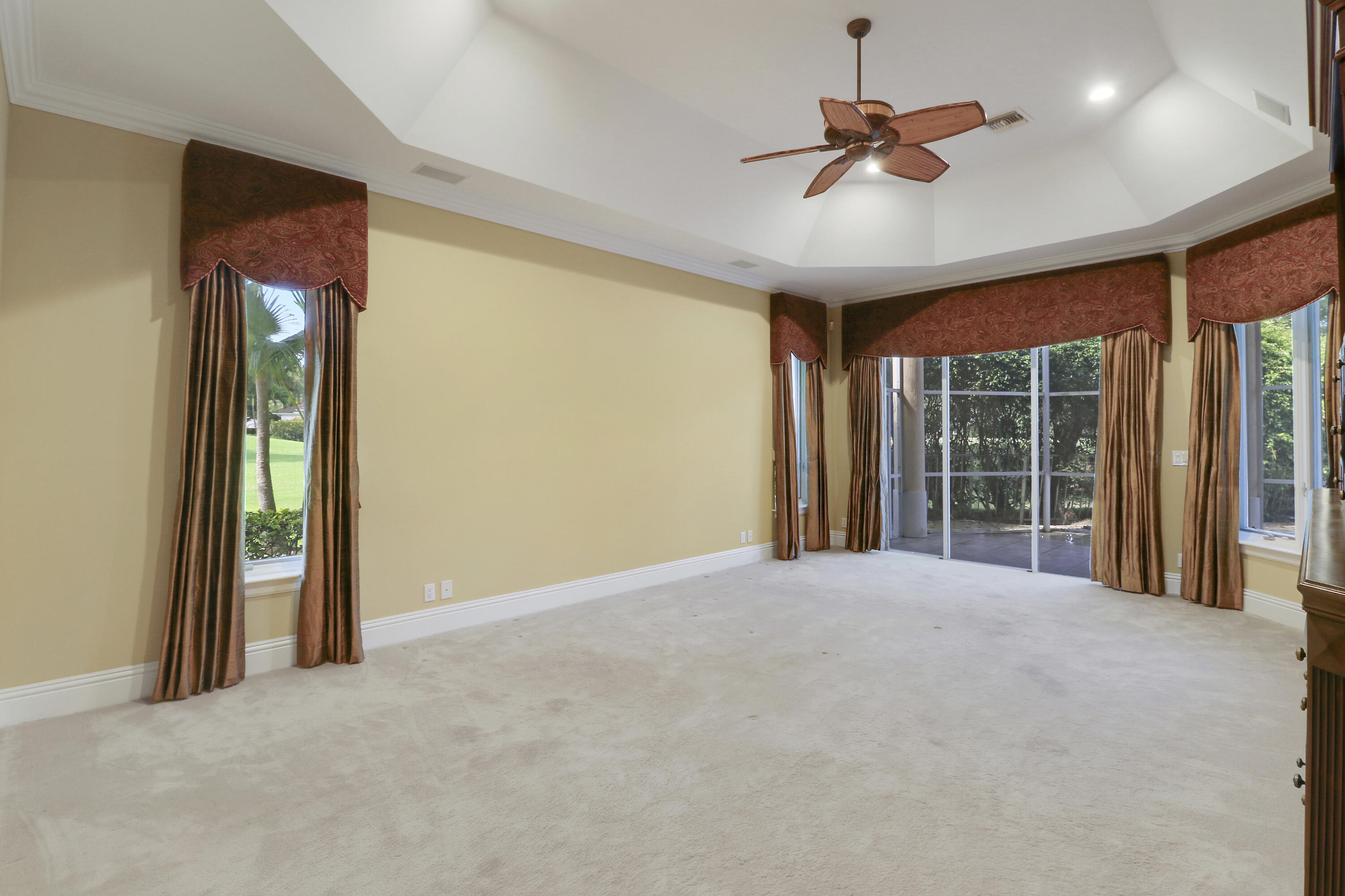 ADMIRALS COVE PAR C - Residential