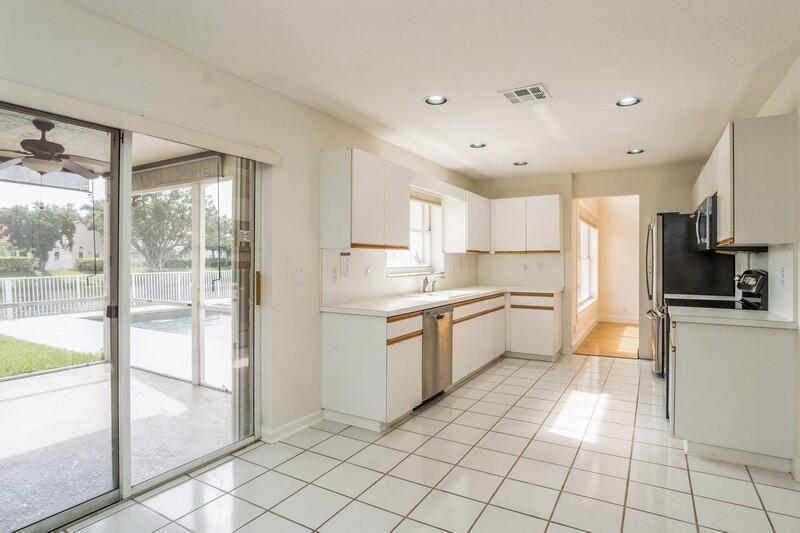 SIENA OAKS - Residential