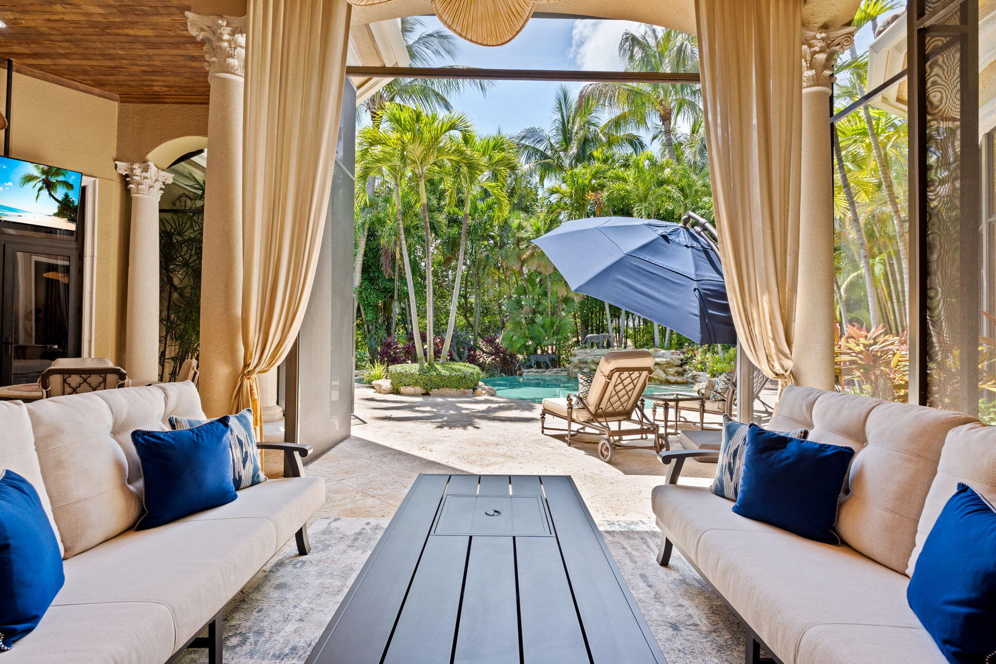 MIZNER LAKE ESTATES - Residential