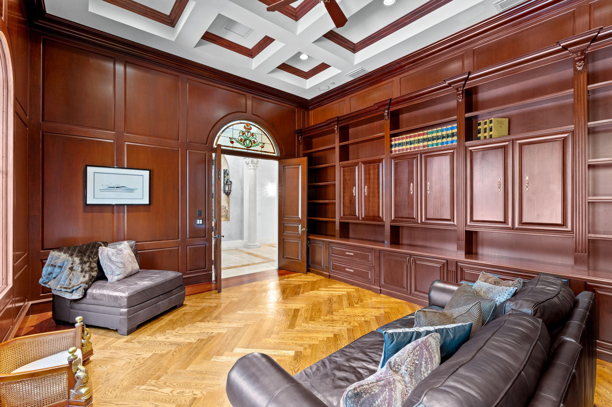 MIZNER LAKE ESTATES - Residential