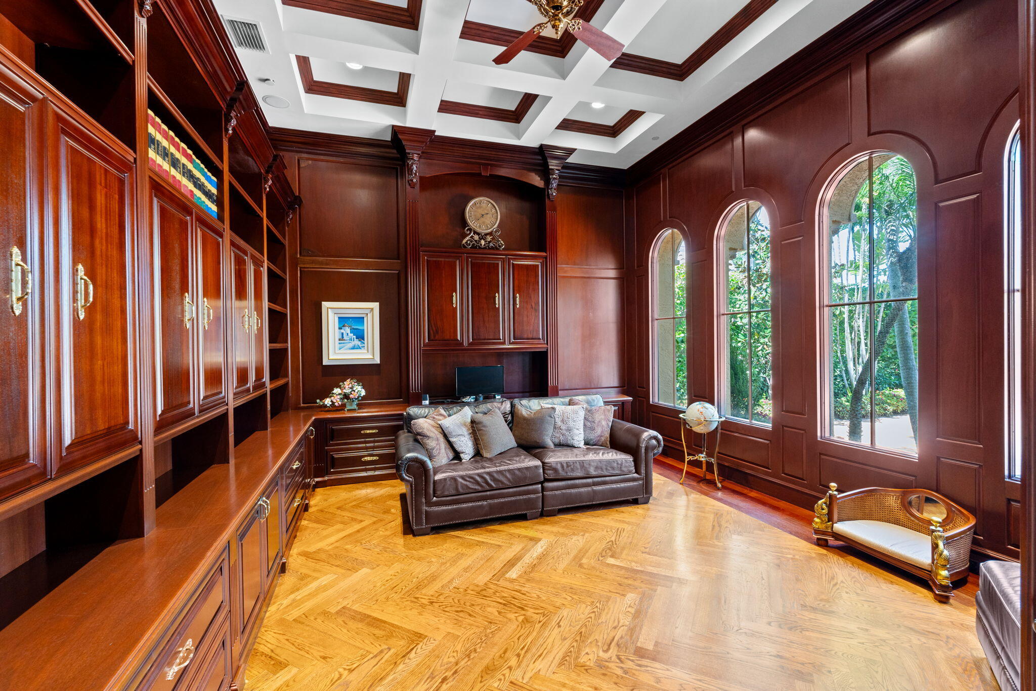 MIZNER LAKE ESTATES - Residential