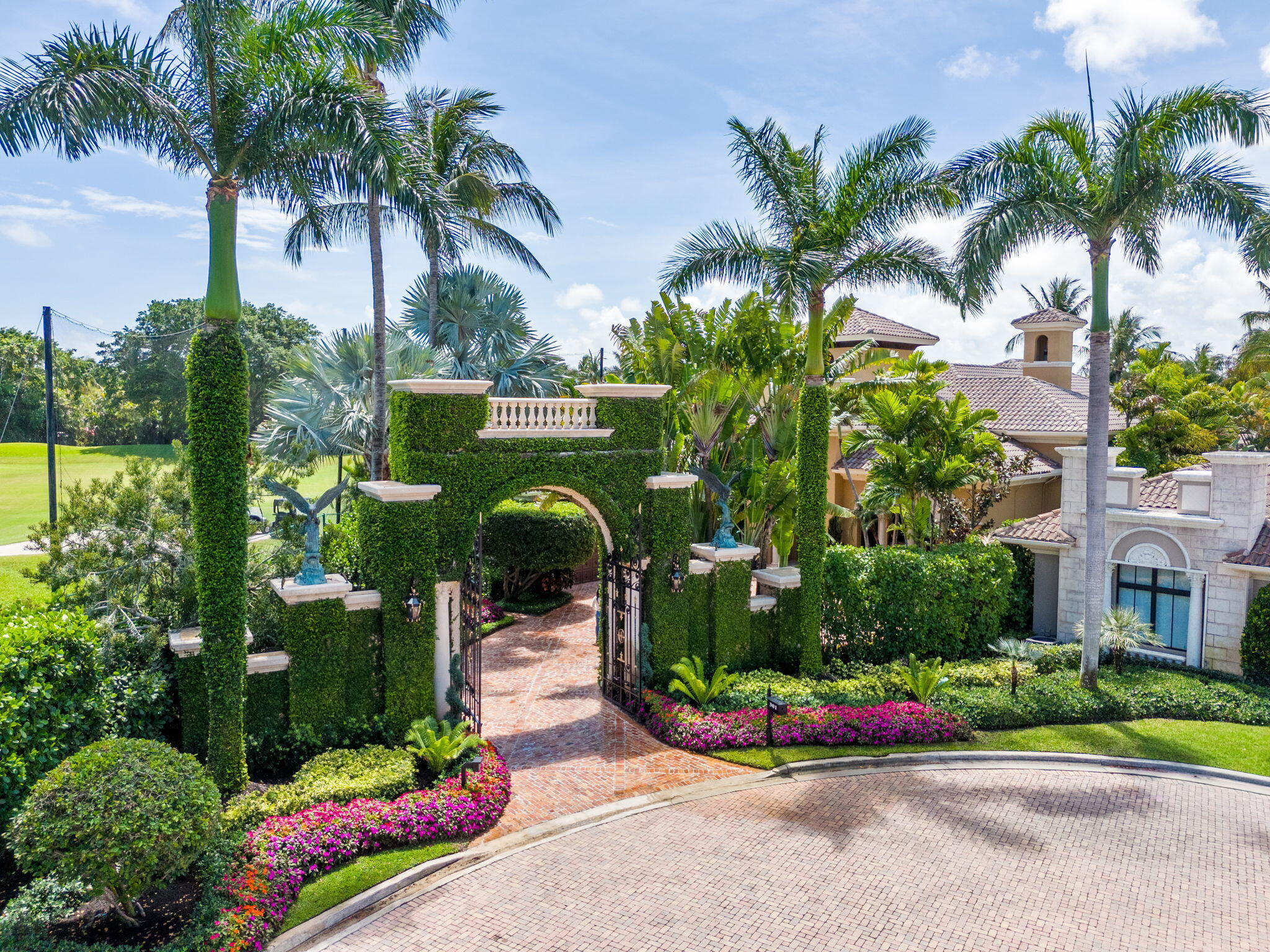 MIZNER LAKE ESTATES - Residential