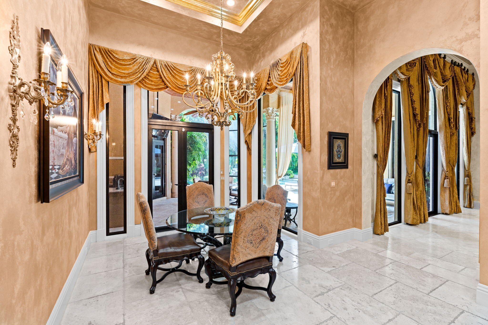 MIZNER LAKE ESTATES - Residential