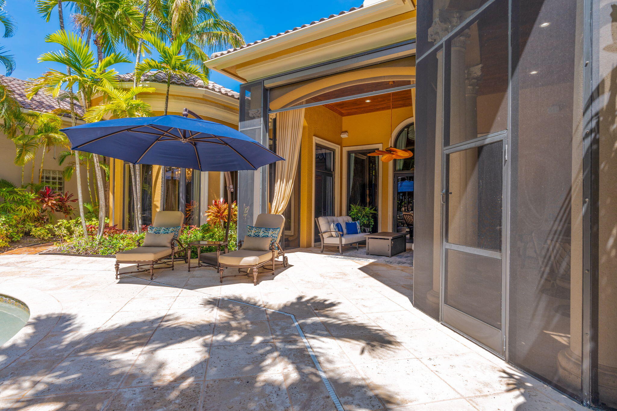 MIZNER LAKE ESTATES - Residential