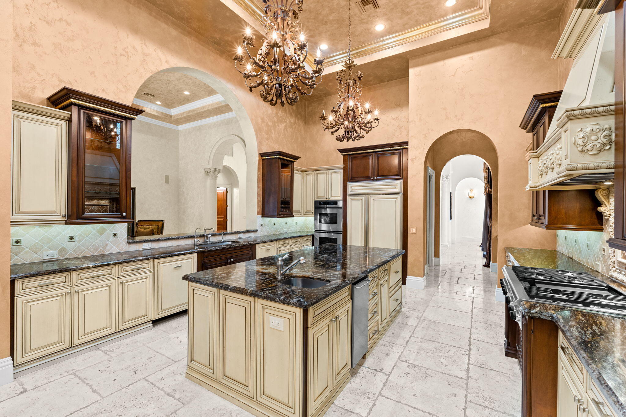 MIZNER LAKE ESTATES - Residential