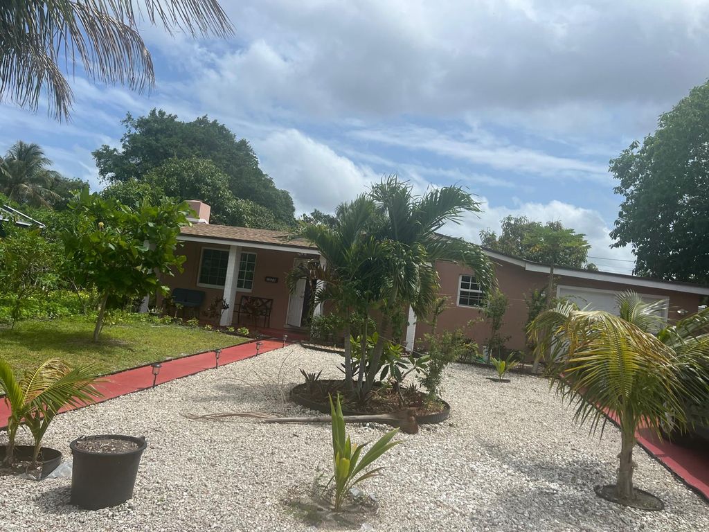 Photo of 1026 Hansen Street, West Palm Beach, FL 33405 (MLS # B26025104)