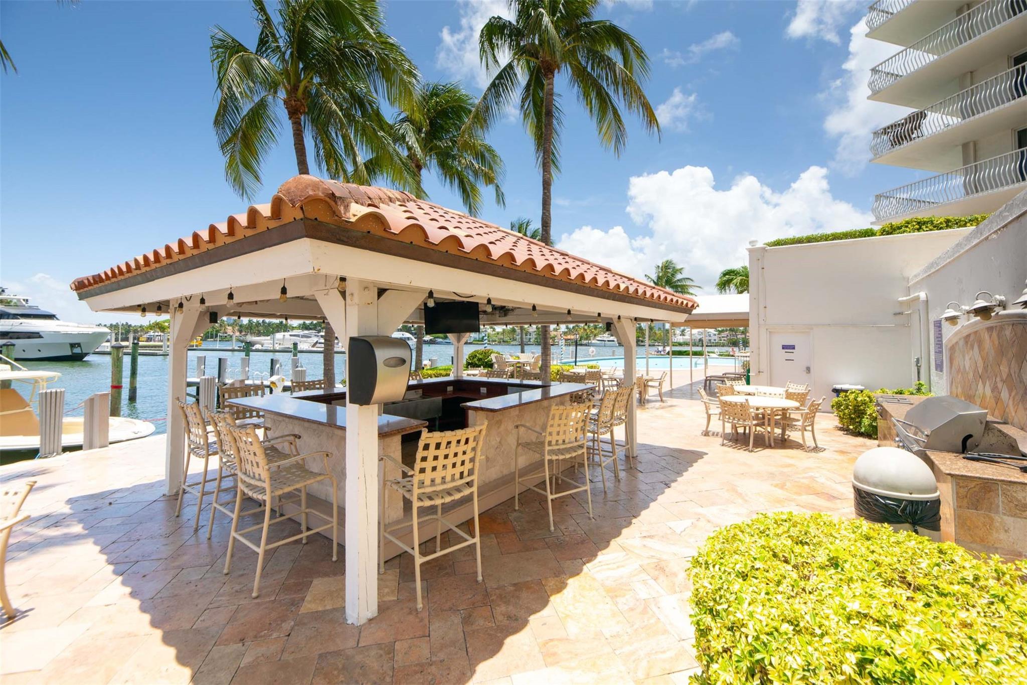 Venetian Condominium - Residential