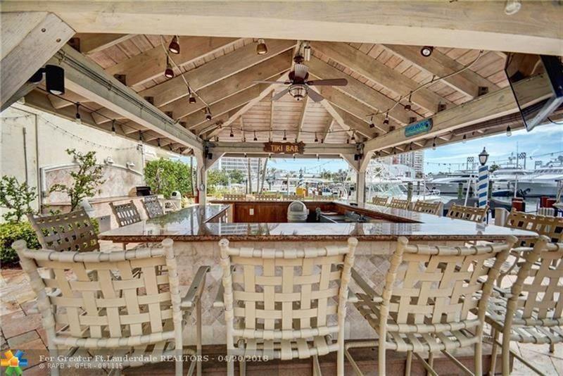 Venetian Condominium - Residential